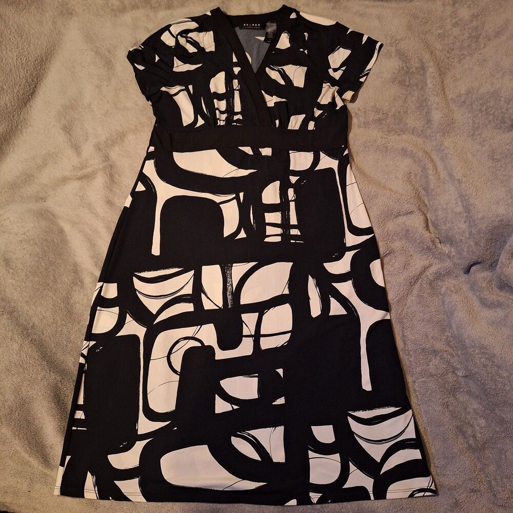 AXCESS Liz Claiborne Black /White Dress Large Empire A-Line Geometric